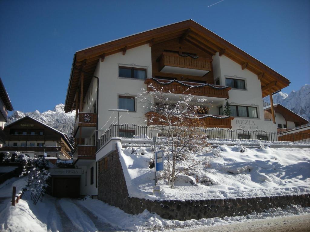 Garni Hotel Rezia Selva di Val Gardena Luaran gambar